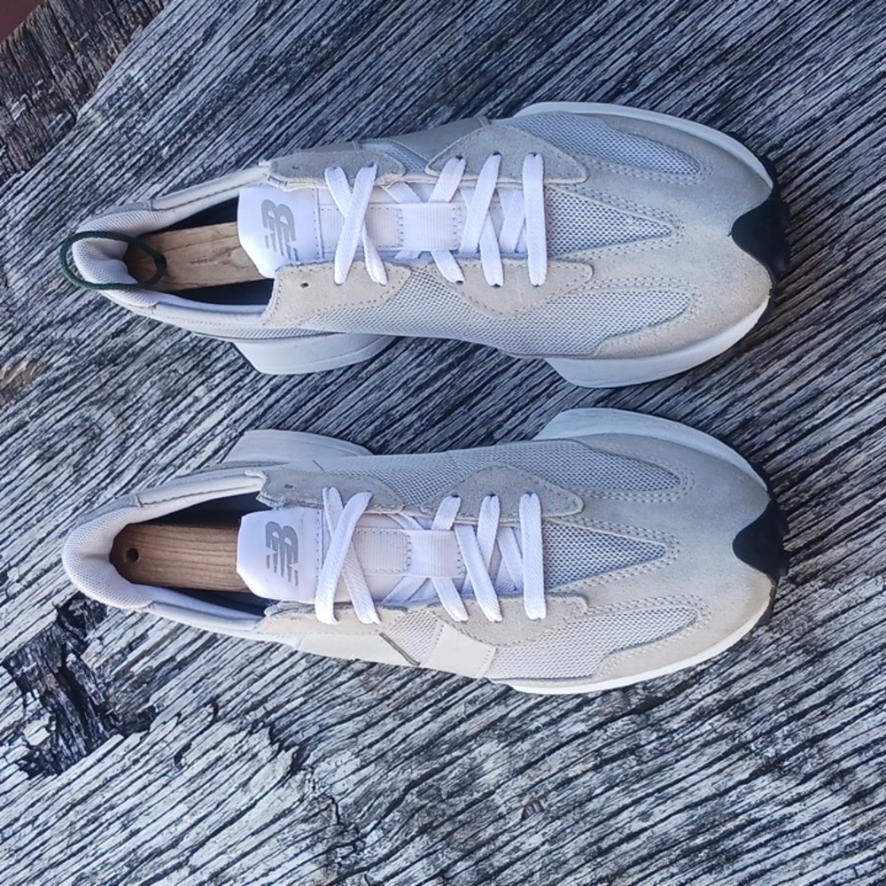 New Balance 327 Streetwear/Lifestyle/Athletic Shoes Size 9.5 Men/11 Women - Picture 10 of 10